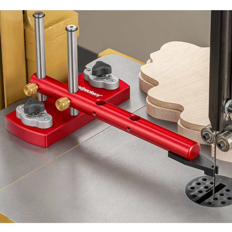 Woodpeckers SteadyCurve magnetic band saw template guide