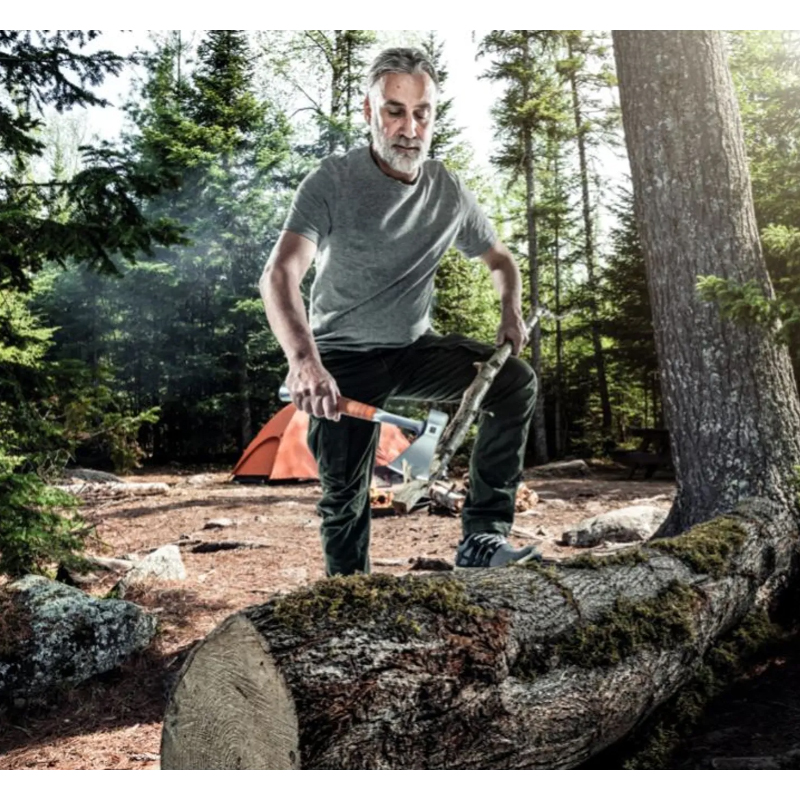 Halder handbijl met lederen grip