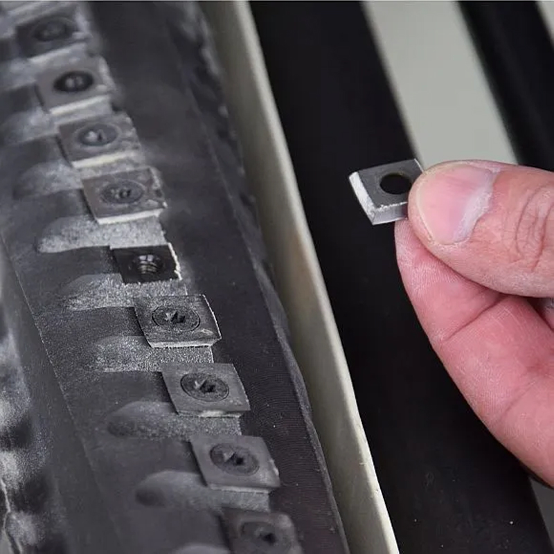 Vervangingsmessen 15 x 15 mm voor de spiral vandiktebank