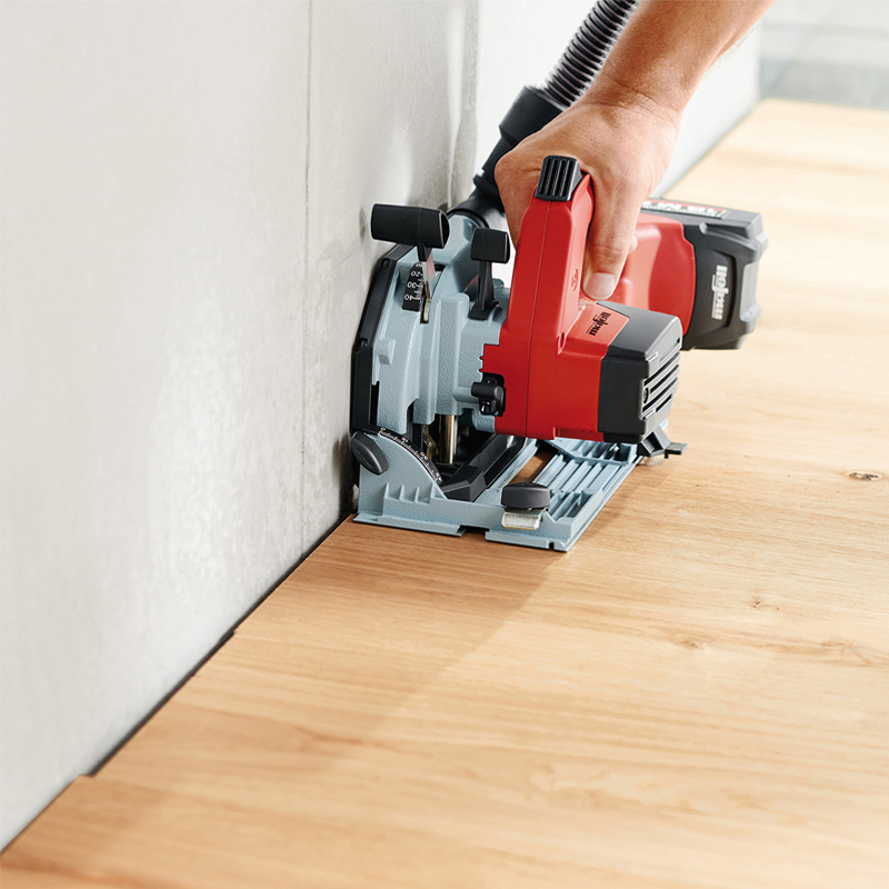 Mafell accu-afkortcirkelzaag KSS 40 18M BL in T-Max - tijdelijk met twee gratis zaagbladen + accu