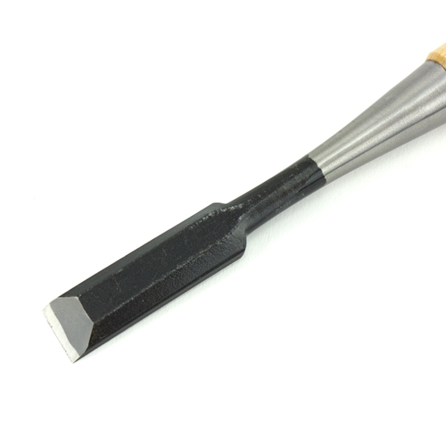 Japanse steekbeitel met wit eiken heft 18 mm