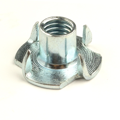 Inslagmoer verzinkt voor hout M6 x 9 mm