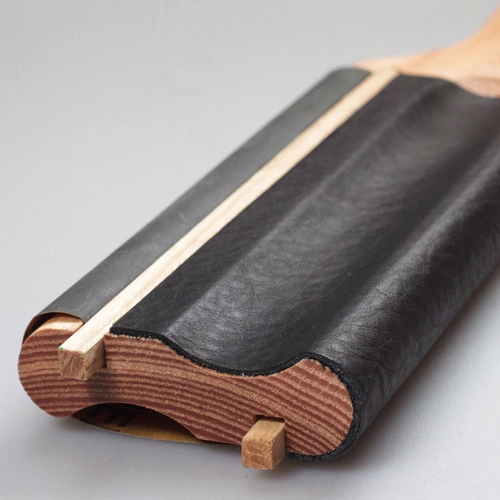 BeaverCraft LS5 lederen strop met schuurpapier 70 x 170 mm voor lepelmessen en gutsen