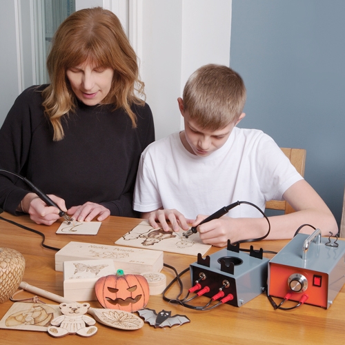Peter Child verdeelkast plus extra pen voor pyrografieset