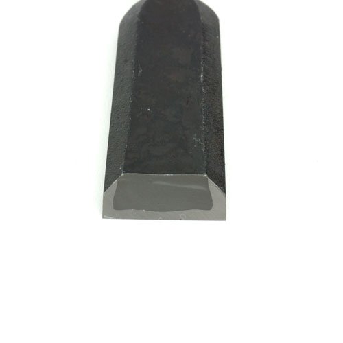 Japanse steekbeitel met rood eiken heft 24 mm